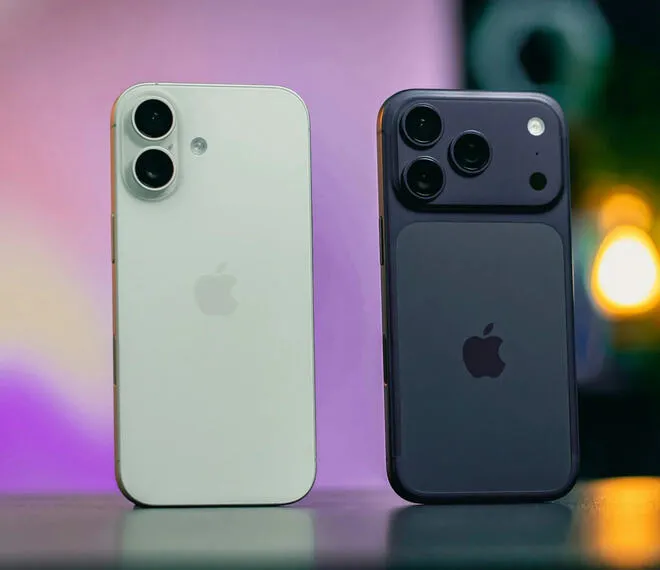 Відмінності iPhone 17 та iPhone 17 Pro: чи вистачить базової моделі